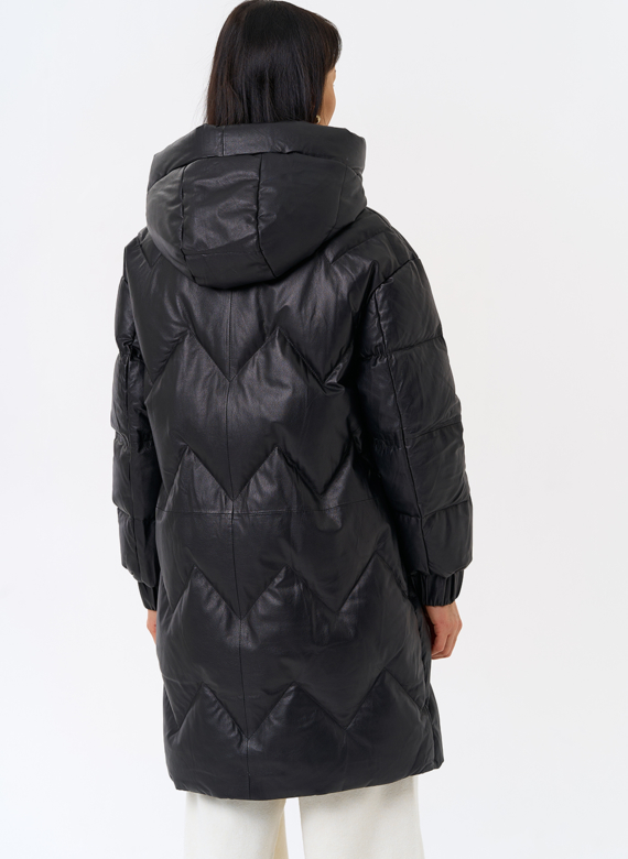 Длинный пуховик из кожи