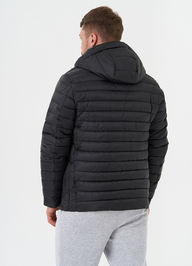 Стеганая куртка с капюшоном модель № 28019 универмаг малина