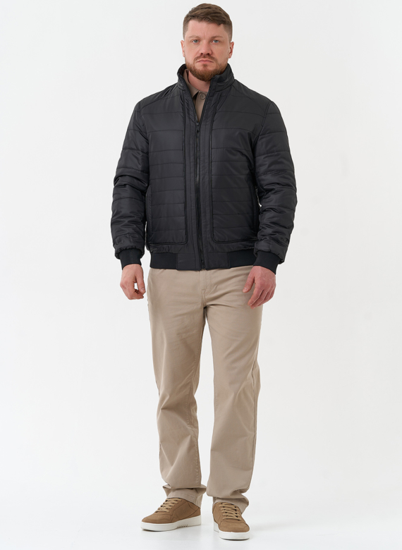 Мужская куртка бомбер черного цвета