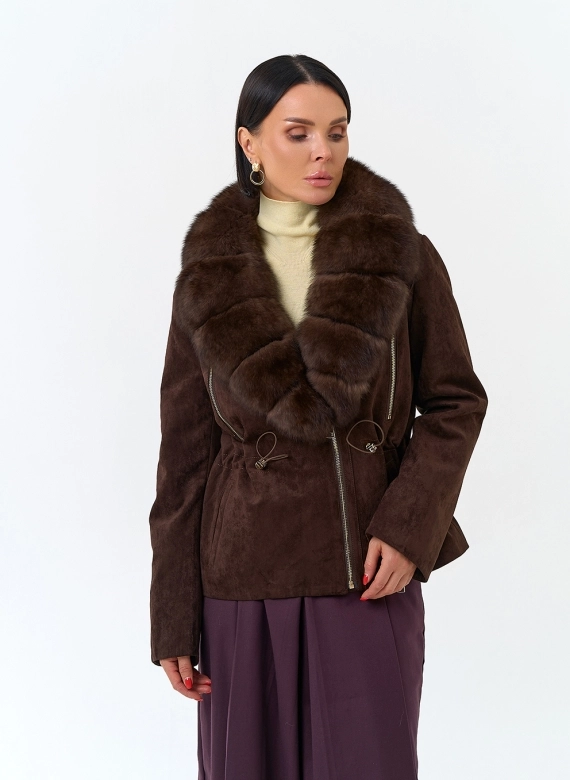 Женская куртка из эко замши фото