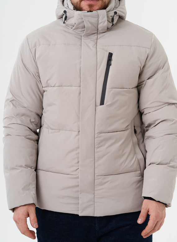Зимний пуховик с капюшоном