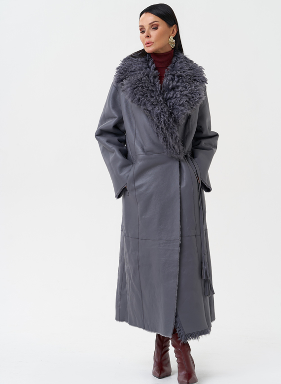 Длинная дубленка из натурального меха