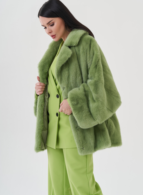 Шуба из норки с английским воротником 